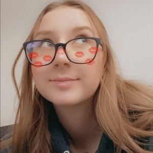 Meet your Posher, Sierra